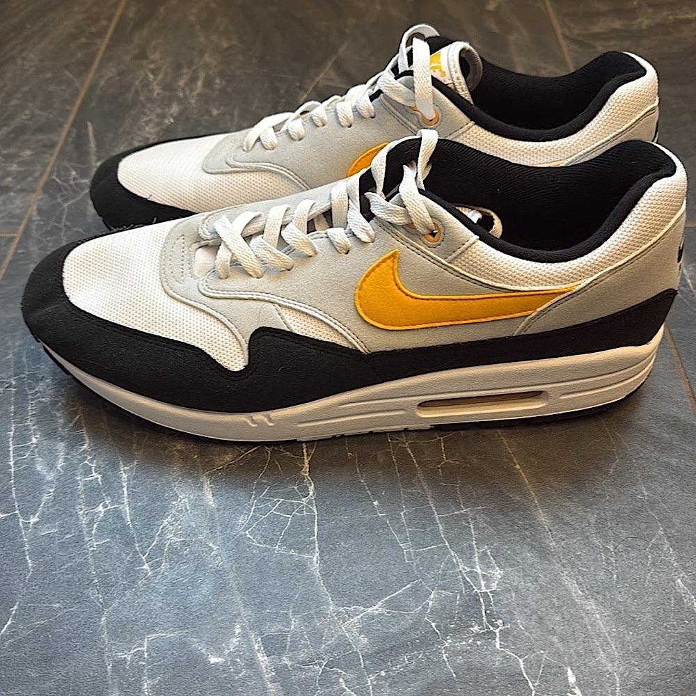 Nike Air Max 1 Retro Running Shoes White Gold Black FD9082-104 Mens 15 LIKE NEW